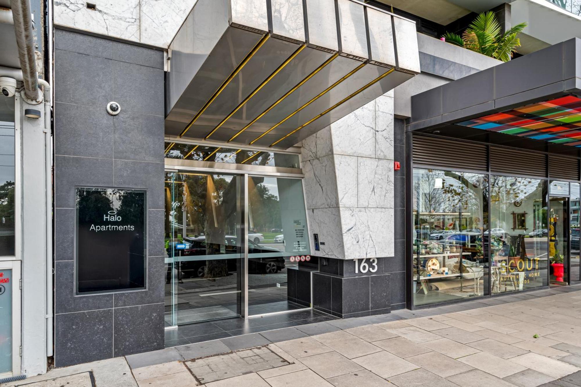Complete Host Halo Apartments Melbourne Buitenkant foto
