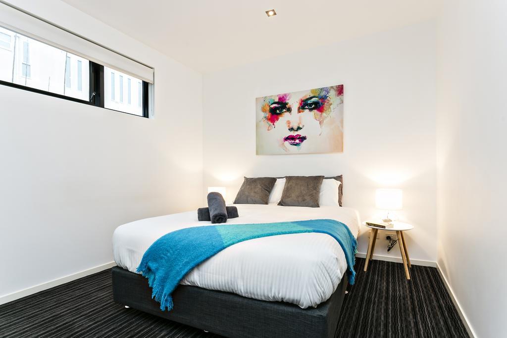 Complete Host Halo Apartments Melbourne Buitenkant foto