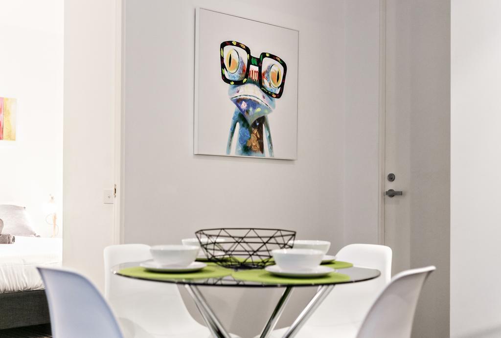 Complete Host Halo Apartments Melbourne Buitenkant foto