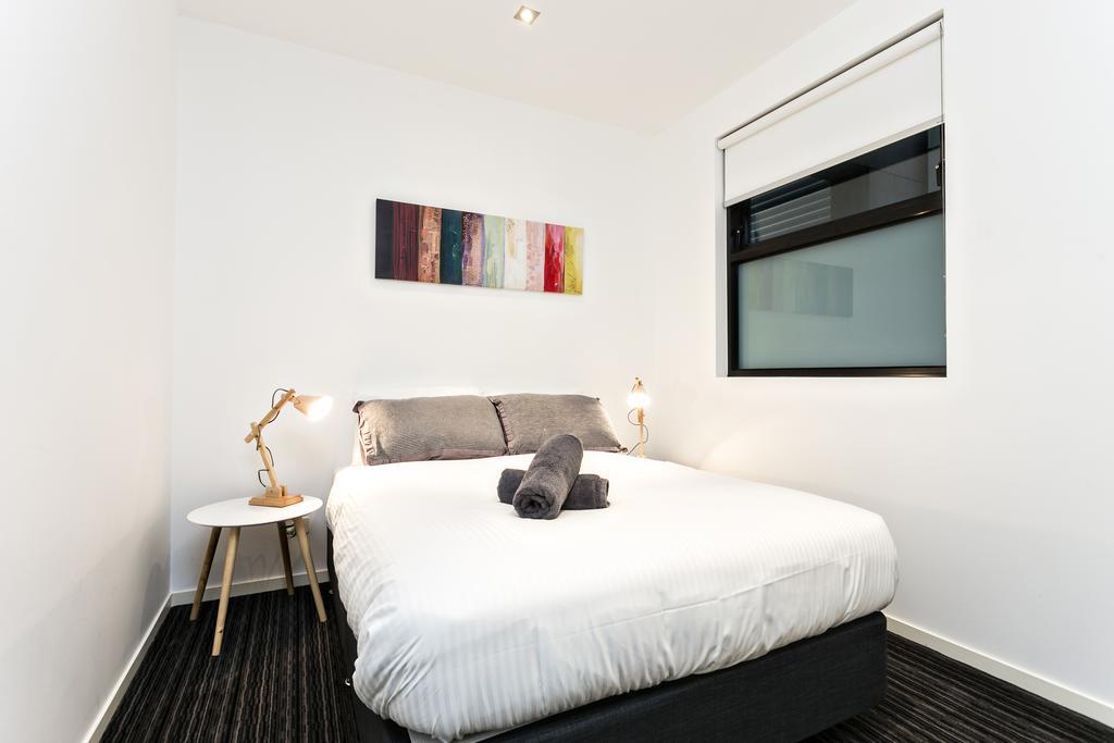 Complete Host Halo Apartments Melbourne Buitenkant foto